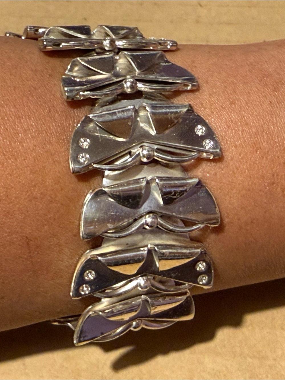 Brighton Silvertone Bow Link Bracelet